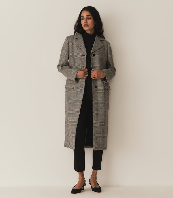 BELLINGHAM COAT -- WICKHAM HOUNDSTOOTH PLAID