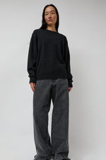 Batoner Innocent Cashmere Crewneck in Black