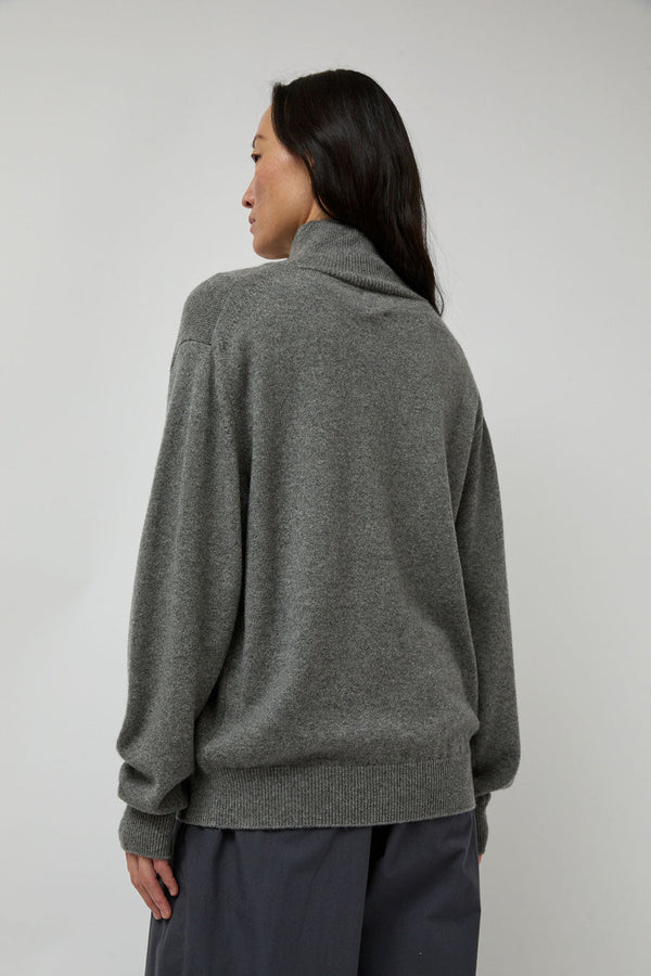 Batoner Innocent Cashmere Turtleneck in Grey