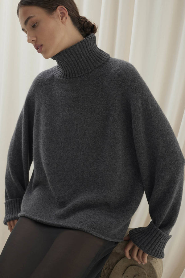 GIA CASHMERE TURTLENECK SWEATER