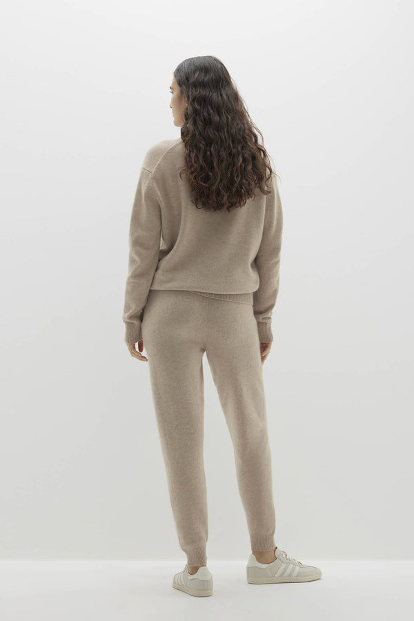 KAIA CREWNECK CASHMERE SWEATER