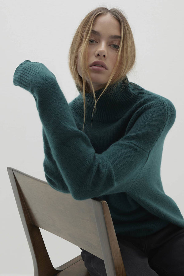 JOSLYN TURTLENECK CASHMERE SWEATER