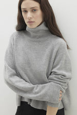 NOELLE TURTLENECK CASHMERE SWEATER