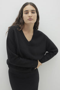 SYDNEY V-NECK CASHMERE SWEATER