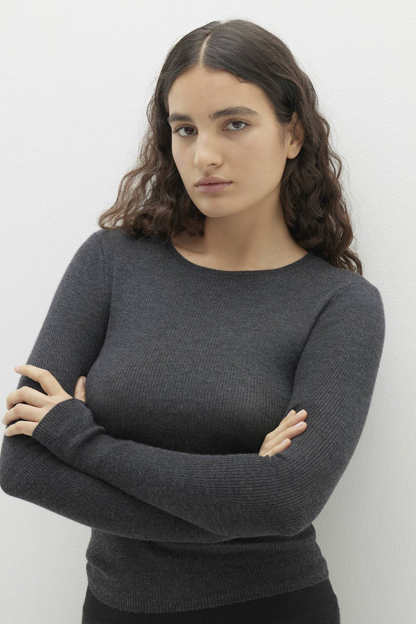 AMBER CASHMERE CREWNECK