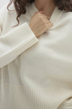 SLOANE CASHMERE CREWNECK SWEATER