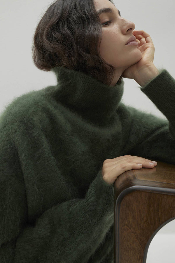 ETHEL BRUSHED CASHMERE TURTLENECK SWEATER