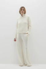 CLARA CREWNECK CASHMERE SWEATER