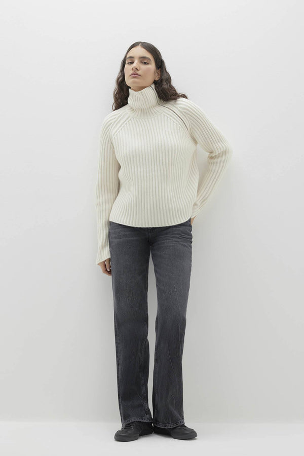 ARYANA CASHMERE TURTLENECK SWEATER