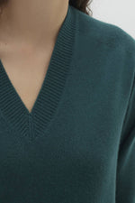 CELESTE V-NECK CASHMERE SWEATER