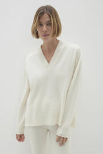 CELESTE V-NECK CASHMERE SWEATER