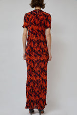 INSHADE Short Sleeve Crimped Chiffon Dress in Red and Bordeaux Floral