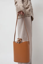 Il Bisonte Roseto Bucket Bag in Naturale