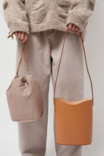 Il Bisonte Roseto Bucket Bag in Naturale