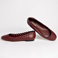 Meghan Broderie Flat In Burgundy Leather