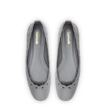 Meghan Broderie Flat In Titanium Leather