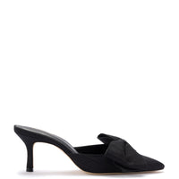 Mini Elle Pump In Black Fabric