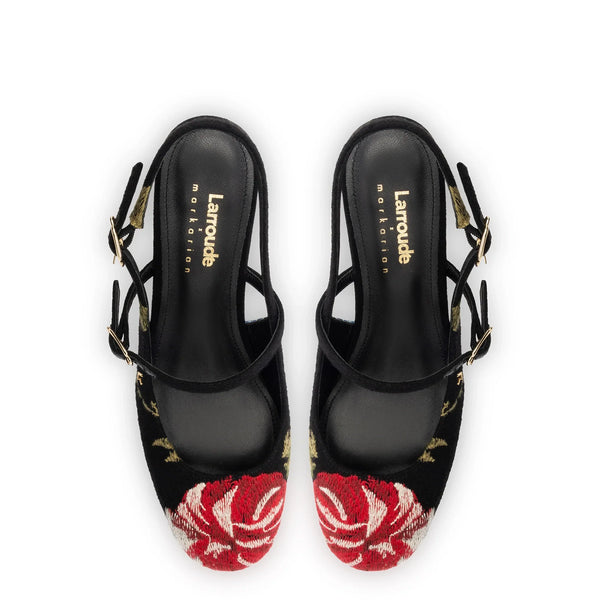 Larroudé x Markarian Pump In Black Wool and Floral Embroidery