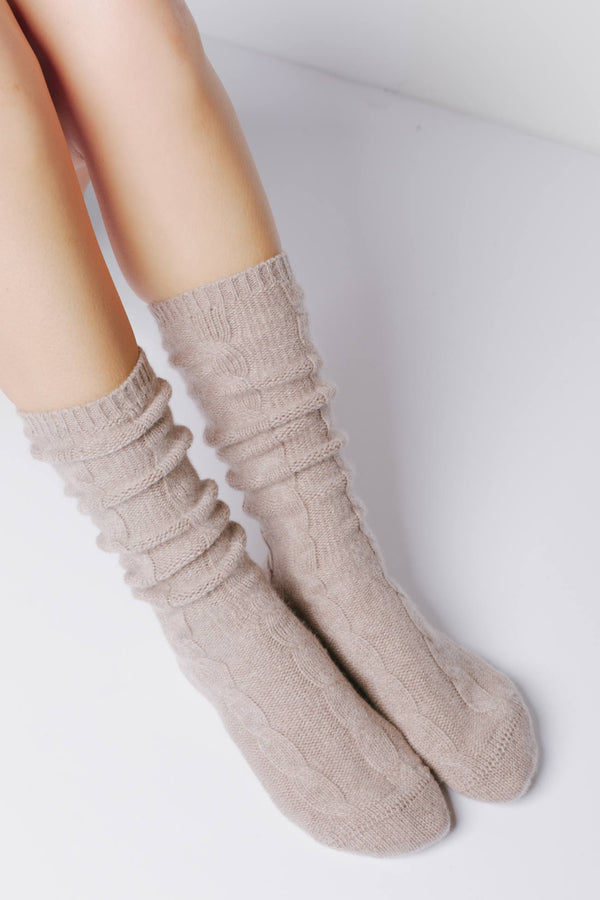 CABLE CASHMERE SOCKS