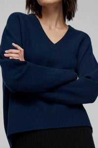 SYDNEY V-NECK CASHMERE SWEATER