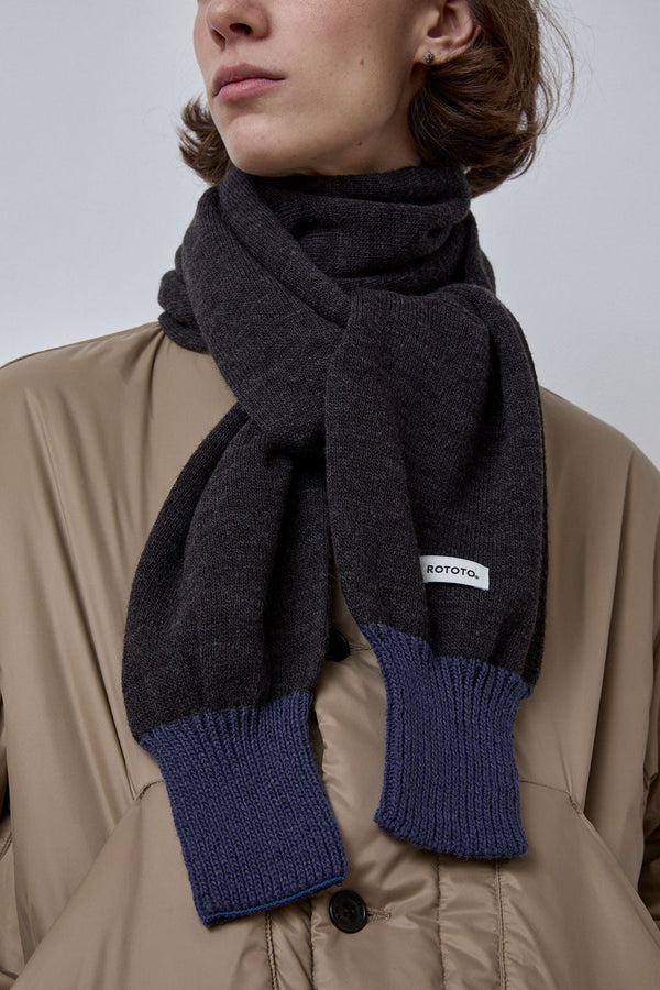 Rototo Sweater Sleeves Scarf in Charcoal and Dark Blue