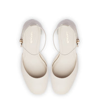 Ari Pump In Ivory Leather